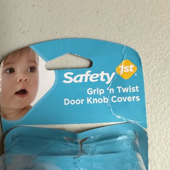 Safety 1st Parent Grip and twist Door Knob Covers, White - Picture 7 of 7